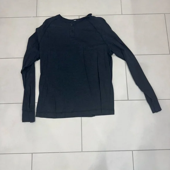 LOT of Men’s lululemon. Size XL - Picture 10 of 11